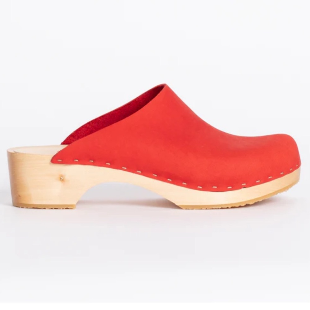 BRYR Worker Clog in Poppy
